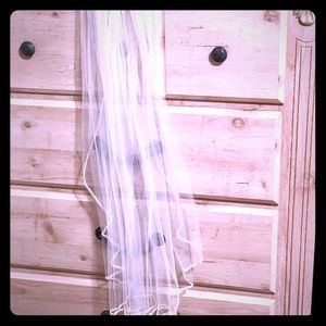 NWT!!! Beautiful David’s Bridal embellished veil